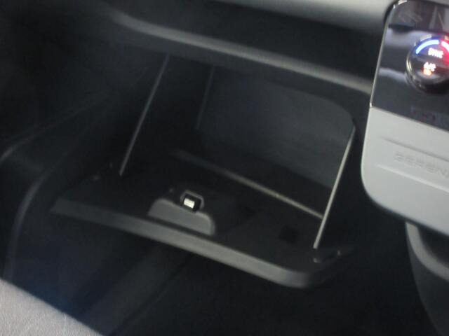 �Ԍ��ؓ��ꓙ���ވꎮ�����[�ł���O���[�u�{�b�N�X�ł��B