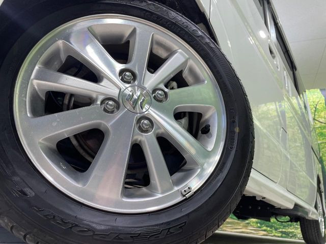 �y����14�C���`�A���~�z�C�[���z�O�ςɃ}�b�`���������A���~�z�C�[���𑕒����Ă���܂��B�e��ЊO�A���~�z�C�[����A�X�^�b�h���X�^�C�����戵�����Ă���܂��B���񂲑��k����������