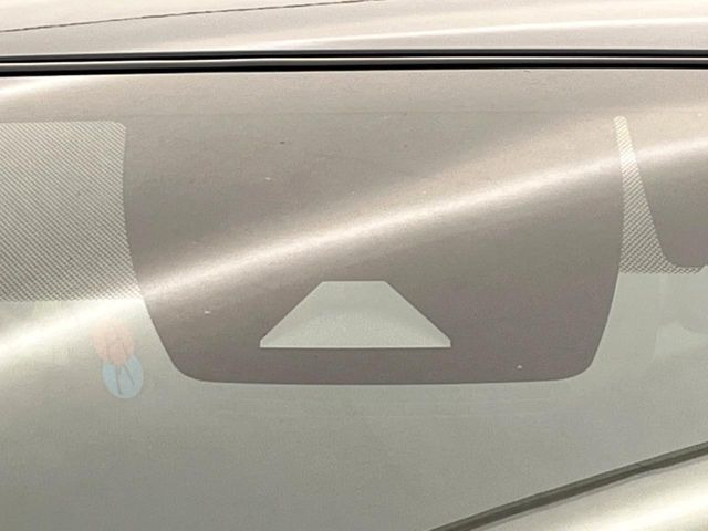 �y�g���^�Z�[�t�e�B�Z���X�z���s���ɑO���̎ԗ�����F�����A�Փ˂������Ȏ��͌x��ƃu���[�L�ŏՓˉ���Ɣ�Q�y�����A�V�X�g�B�����S�Ƀh���C�u�����y���݂��������܂��B