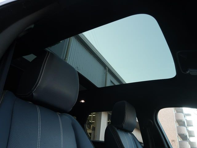 レンジローバーヴェラールRダイナミック S 2.0L P250 4WD