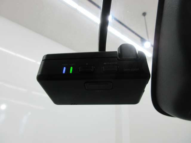 ヴェゼル1.5 e:HEV Z プレイパッケージ