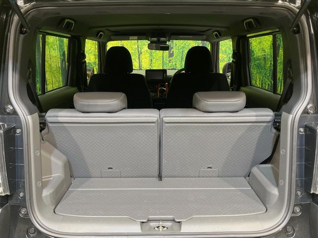 ���i�̂���������ʋ΁A���}���ɏ\���ȉ׎��X�y�[�X���m�ۂ��Ă���܂��B�Z�J���h�V�[�g��|���ƁA�傫�ȉו��̐ύڂ��\�ł���