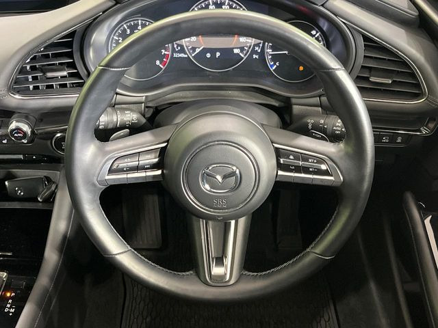 �y�����v�����X�e�A�����O�z�㎿�Ȋv���g�p���邱�ƂŁA��ɂ����������݂ƂĂ��^�]���₷���n���h���ł���