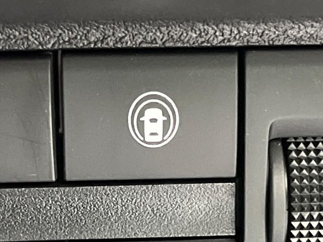 �y�O�He-Assist�z���s���ɑO���̎ԗ�����F�����A�Փ˂������Ȏ��͌x��ƃu���[�L�ŏՓˉ���Ɣ�Q�y�����A�V�X�g�B�����S�Ƀh���C�u�����y���݂��������܂��B