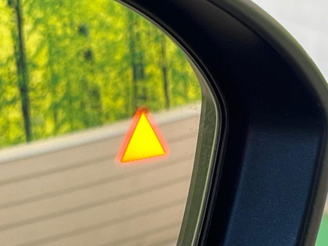 �y������p���m�z���s���A�h�A�~���[�̎��p�ɂȂ�₷���ӏ��Ɍ㑱�Ԃ��ڋ߂���ƃT�C�h�~���[�t�߂Ɍx����\���A�h���C�o�[�ɒ��ӊ��N�����Ă���܂��B