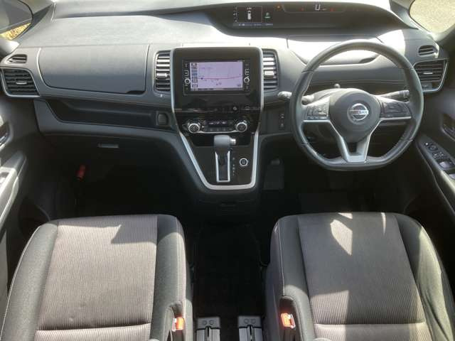 セレナ2.0 ハイウェイスター Vセレクション