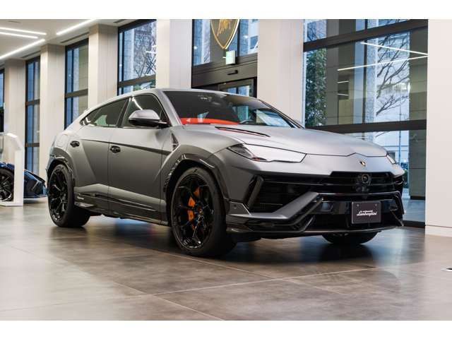 ウルスペルフォルマンテ 4WD