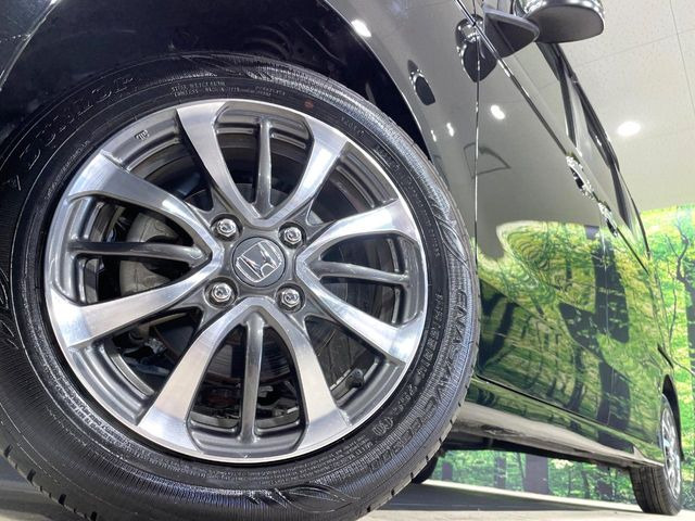 �y����14�C���`�A���~�z�C�[���z�O�ςɃ}�b�`���������A���~�z�C�[���𑕒����Ă���܂��B�e��ЊO�A���~�z�C�[����A�X�^�b�h���X�^�C�����戵�����Ă���܂��B���񂲑��k����������
