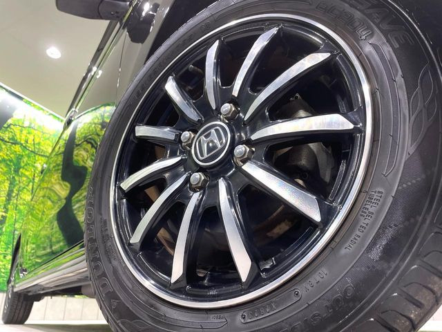 �y����14�C���`�A���~�z�C�[���z�O�ςɃ}�b�`���������A���~�z�C�[���𑕒����Ă���܂��B�e��ЊO�A���~�z�C�[����A�X�^�b�h���X�^�C�����戵�����Ă���܂��B���񂲑��k����������