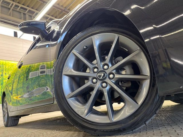 �y����17�C���`�A���~�z�C�[���z�O�ςɃ}�b�`���������A���~�z�C�[���𑕒����Ă���܂��B�e��ЊO�A���~�z�C�[����A�X�^�b�h���X�^�C�����戵�����Ă���܂��B���񂲑��k����������