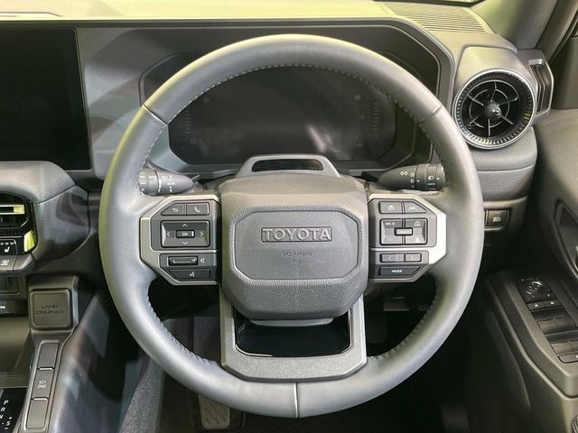 �y�����v�����X�e�A�����O�z�㎿�Ȋv���g�p���邱�ƂŁA��ɂ����������݂ƂĂ��^�]���₷���n���h���ł���