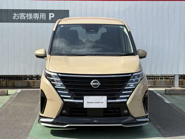 セレナ1.4 e-4ORCE ハイウェイスターV 4WD