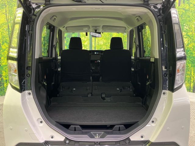 ���i�̂���������ʋ΁A���}���ɏ\���ȉ׎��X�y�[�X���m�ۂ��Ă���܂��B�Z�J���h�V�[�g��|���ƁA�傫�ȉו��̐ύڂ��\�ł���