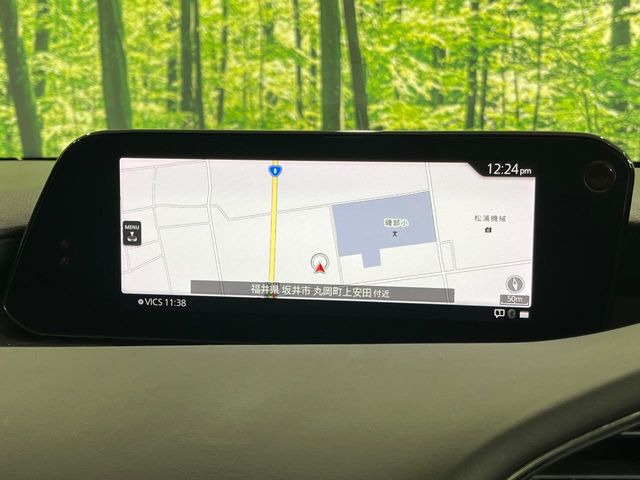 �y8.8�C���`�}�c�_�R�l�N�g�z�ԓ��̕��͋C�Ƀ}�b�`������^�̃f�B�X�v���C�B�X�}�z�ڑ��ł̃i�r�g�p��Bluetooth�Đ����A�l�X�ȋ@�\���y���߂܂��B�����I�ȃ_�C�������삪�\�ŁA�g��������ǍD�ł��B