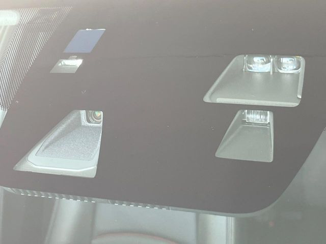 �y�X�}�[�g�V�e�B�u���[�L�T�|�[�g�z�ᑬ���s���ɑO���̎ԗ�����F�����A�Փ˂������Ȏ��͌x��ƃu���[�L�ŏՓˉ���Ɣ�Q�y�����A�V�X�g�B�����S�Ƀh���C�u�����y���݂��������܂��B