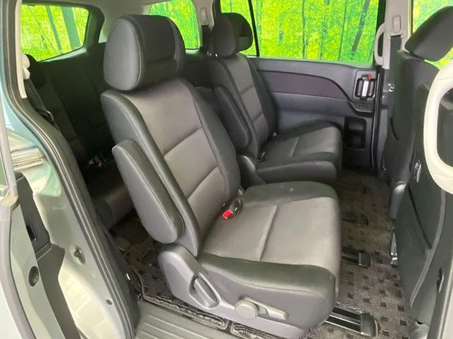 ���ڒ����̓E�H�[�N�X���[�ƂȂ��Ă���܂��B���ڂƎO��ڂ̈ړ�����~�肪�Ƃ��Ă��y�ɂȂ�̂ŁA���~��̍ۂ��X�g���X�������邱�Ƃ͂���܂����