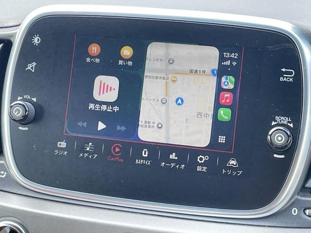 ��Apple Car Play:�X�}�z�Ƃ̗L���ڑ��ŁA�i�r�E�I�[�f�B�I�Đ��ȂǃX�}�z�̃A�v���@�\����ʂł��g����֗��@�\�ł�!