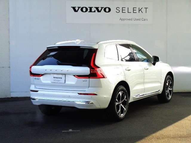 XC60プラス B5