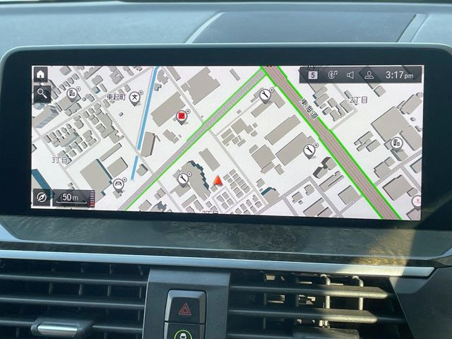 �������i�r:��̊��̂���i�r�́A����������ԓ������o���Ă���܂��BBluetooth�Đ��ȂǃI�[�f�B�I�@�\���[�����Ă���܂��̂ŁA�^�]�����y���߂܂���