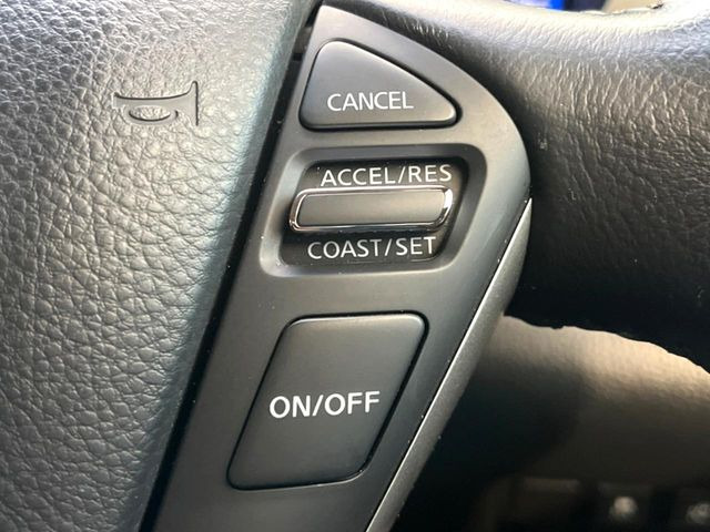 �y�N���[�Y�R���g���[���z�������H�����N���N���s�B�A�N�Z���𗣂��Ă���葬�x�ő��s���ł��A�������^�]���̕��S���y��!�����E�������ȒP�ȃX�C�b�`����Œ����ł��܂��B