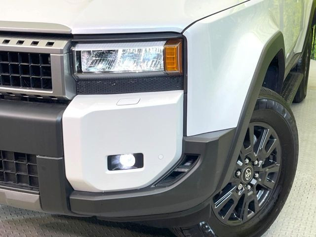 �yLED�w�b�h���C�g�z���V����ԑ��s�����ǍD�Ȏ��E���m�ۂ����S���ĉ^�]�ł��鍂�P�xLED�w�b�h���C�g�𑕔�!�_�����x�������A����d�͂��}�����Ă��܂��B