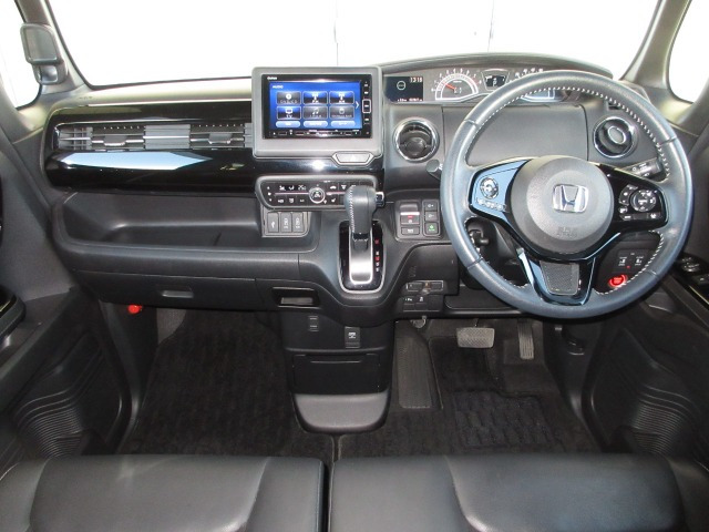 N-BOXカスタムL ターボ 4WD