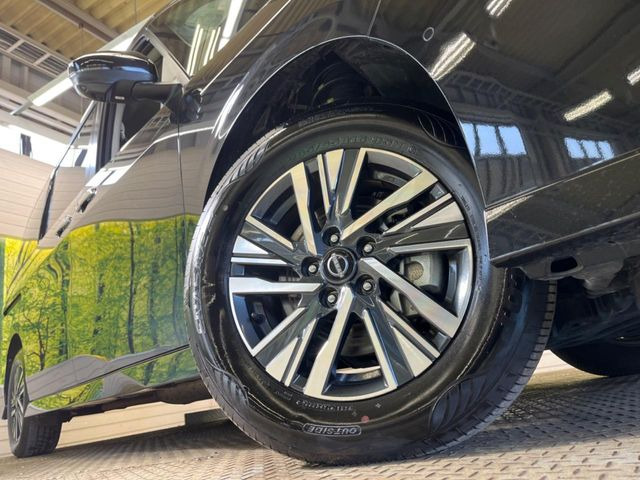 �y����16�C���`�A���~�z�C�[���z�O�ςɃ}�b�`���������A���~�z�C�[���𑕒����Ă���܂��B�e��ЊO�A���~�z�C�[����A�X�^�b�h���X�^�C�����戵�����Ă���܂��B���񂲑��k����������