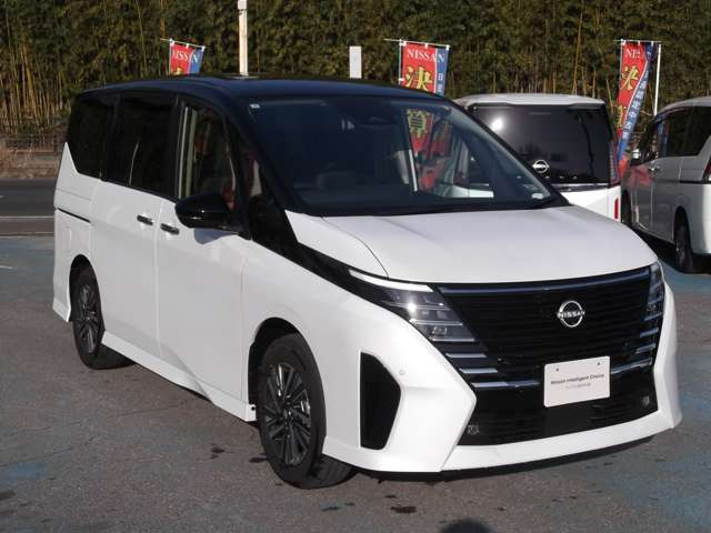 セレナ1.4 e-POWER ハイウェイスターV