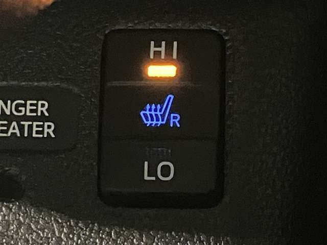 プリウス1.8 A プレミアム ツーリングセレクション