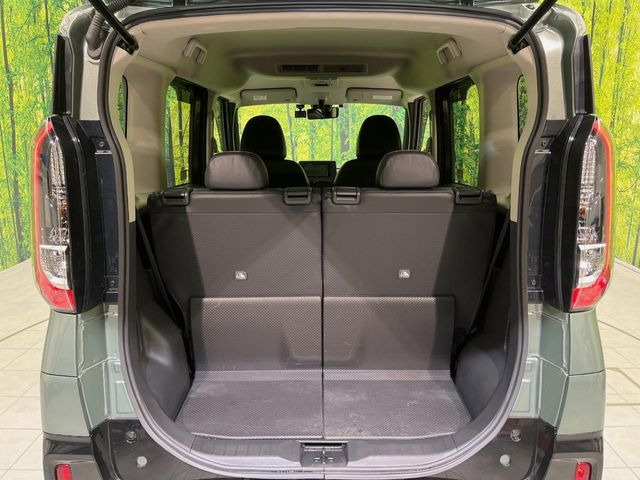 ���i�̂���������ʋ΁A���}���ɏ\���ȉ׎��X�y�[�X���m�ۂ��Ă���܂��B�Z�J���h�V�[�g��|���ƁA�傫�ȉו��̐ύڂ��\�ł���