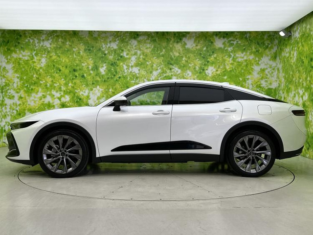 クラウンクロスオーバー2.5 G アドバンスト レザー パッケージ E-Four 4WD