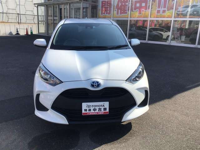 ヤリス1.5 ハイブリッド X E-Four 4WD
