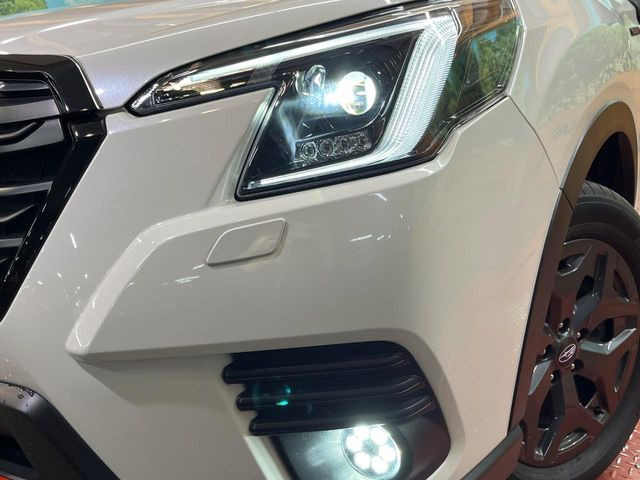 �yLED�w�b�h���C�g�z���V����ԑ��s�����ǍD�Ȏ��E���m�ۂ����S���ĉ^�]�ł��鍂�P�xLED�w�b�h���C�g�𑕔�!�_�����x�������A����d�͂��}�����Ă��܂��B