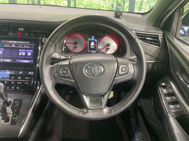 �y�����v�����X�e�A�����O�z�㎿�Ȋv���g�p���邱�ƂŁA��ɂ����������݂ƂĂ��^�]���₷���n���h���ł���