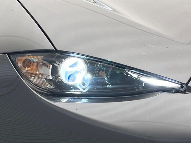 �yLED�w�b�h���C�g�z���V����ԑ��s�����ǍD�Ȏ��E���m�ۂ����S���ĉ^�]�ł��鍂�P�xLED�w�b�h���C�g�𑕔�!�_�����x�������A����d�͂��}�����Ă��܂��B