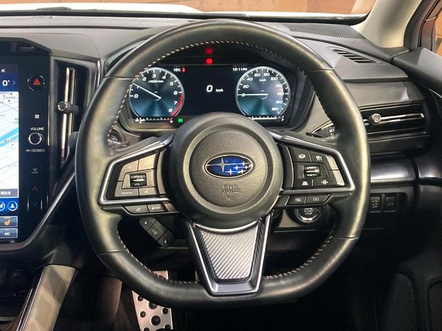 �y�����v�����X�e�A�����O�z�㎿�Ȋv���g�p���邱�ƂŁA��ɂ����������݂ƂĂ��^�]���₷���n���h���ł���