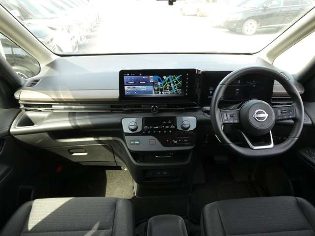 セレナ1.4 e-POWER ハイウェイスターV