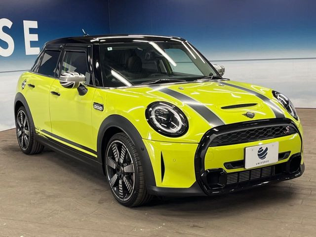 �������t�т̕ۏ؂̑��A���S�̍Œ�3�N�E���s�������ۏ�(�L��)�����p�ӁB�A���Ԃ����S���Ă��y���݂���������l�A�ۏؓ��e���[���͂������A�����_��&�I�C�������⃍�[�h�T�[�r�X���t�т��Ă���܂��B