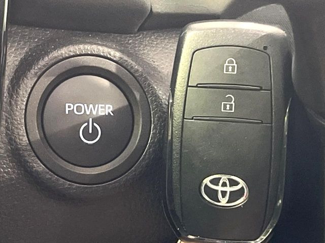 �y�X�}�[�g�L�[�z�J�o����|�P�b�g�ɓ��ꂽ�܂܂ł��h�A�̎{���E�������\�ȃX�}�[�g�L�[�𑕔��B�G���W���̃I���E�I�t�����J�M�����o���K�v����������Ƃ��Ă��֗��ł���