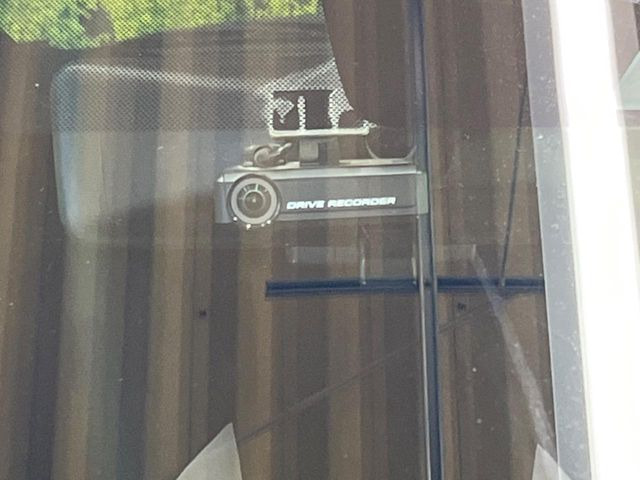 �y�h���C�u���R�[�_�[�z�h���C�u���R�[�_�[����!���s���͂������A������^�]�⎖�̂ɑ��������ہA�f���ŋL�^���A����̃��X�N�ɔ����܂��B���L�^�pSD�J�[�h�͂��q�l�����g�ł��������������K�v������܂��B