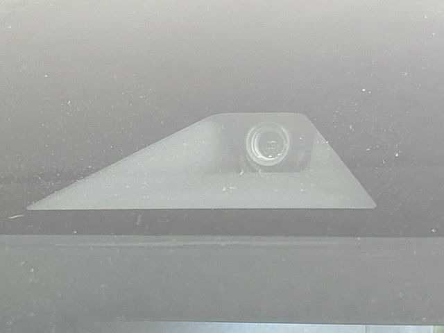 �y�C���e���W�F���g�G�}�[�W�F���V�[�u���[�L�z�t�����g�J�����őO���̎ԗ�����s�҂����m�B�Փ˂������Ȏ��͏Փ˔�Q�y���u���[�L���쓮�A�Փˉ�����T�|�[�g�B�����S�Ƀh���C�u�����y���݂��������܂��B