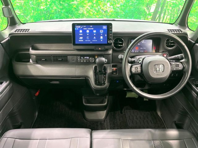 N-BOXカスタムコーディネートスタイル モノトーン