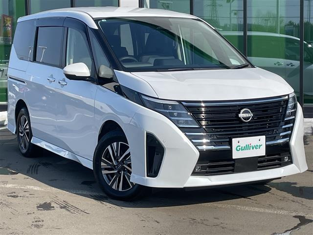 セレナ1.4 e-4ORCE ハイウェイスターV 4WD