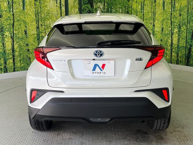 安心の最長10年・走行無制限保証(有償)をご用意。保証内容も充実はもちろん、無料点検&オイル交換や、年中無休の全国・24時間ロードサービスも付帯されておりますのでご安心下さい。