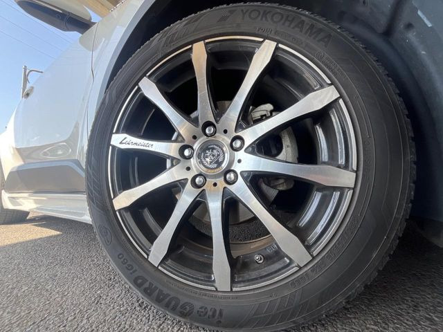 �y�A���~�z�C�[���z�O�ςɃ}�b�`�����A���~�z�C�[���𑕒����Ă���܂��B�e��A���~�z�C�[����A�X�^�b�h���X�^�C�����戵�����Ă���܂��B���񂲑��k����������