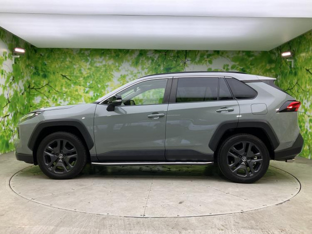 RAV42.5 ハイブリッド アドベンチャー E-Four 4WD