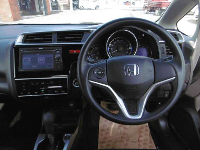 フィット1.3 13G Fパッケージ