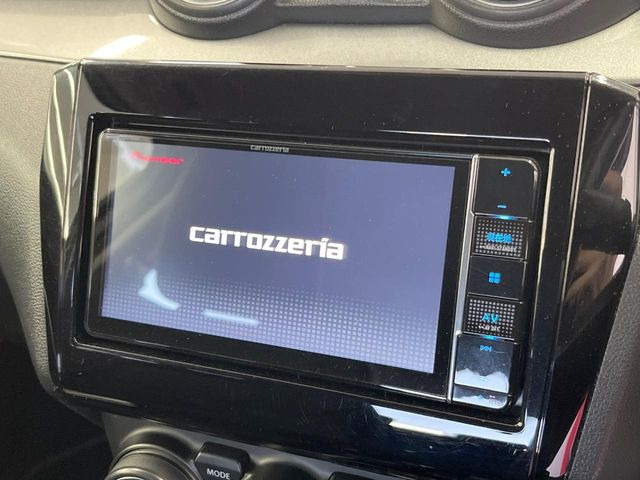 �y�i�r�Q�[�V�����z�g���₷���i�r�ŖړI�n�܂ł�������ē����Ă���܂��B�e��I�[�f�B�I�Đ��@�\���[�����Ă���A���Ԃ̉^�]������Ɋy�����Ȃ�܂�!!