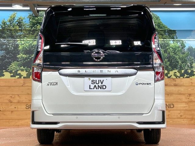 安心の最長10年・走行無制限保証(有償)をご用意。保証内容も充実はもちろん、無料点検&オイル交換や、年中無休の全国・24時間ロードサービスも付帯されておりますのでご安心下さい。