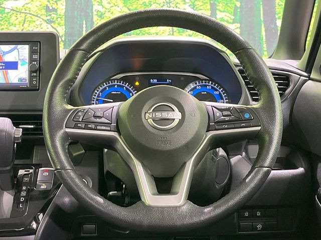 �y�����v�����X�e�A�����O�z�㎿�Ȋv���g�p���邱�ƂŁA��ɂ����������݂ƂĂ��^�]���₷���n���h���ł���